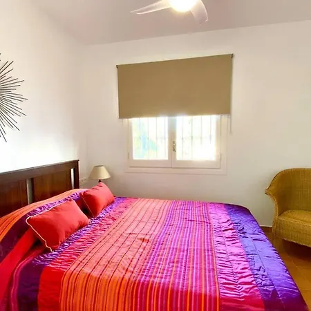 Casa De Mont-roig Delante De La Playa Holiday home *